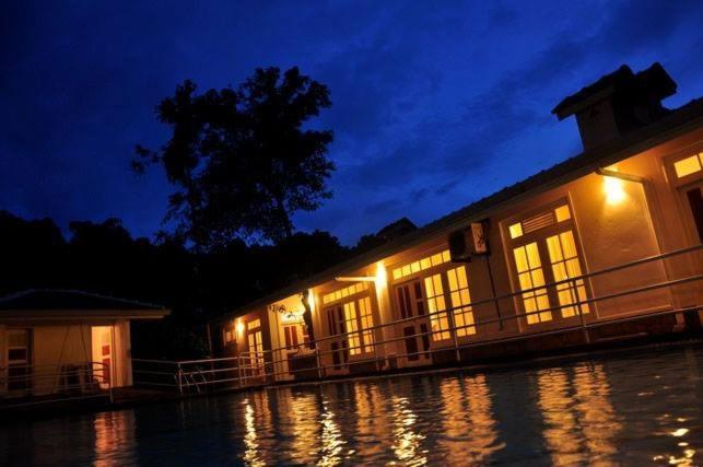 Forest Edge Hotel Ginigathena Extérieur photo
